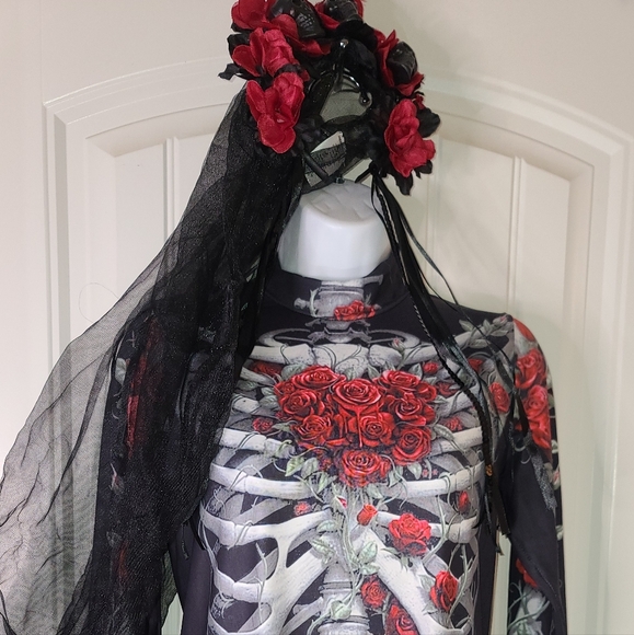 3D Skeleton Rose Cosplay Costume with added Skull Rose Vail Women M - Picture 3 of 8